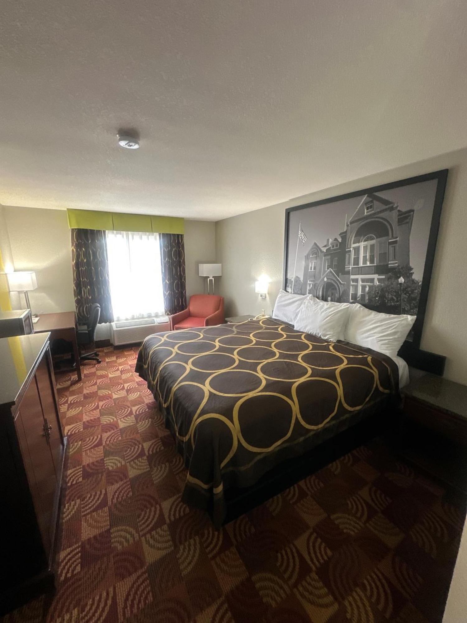 Super 8 By Wyndham Lake Of The Ozarks Eldon Ngoại thất bức ảnh