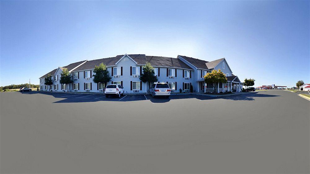 Super 8 By Wyndham Lake Of The Ozarks Eldon Ngoại thất bức ảnh