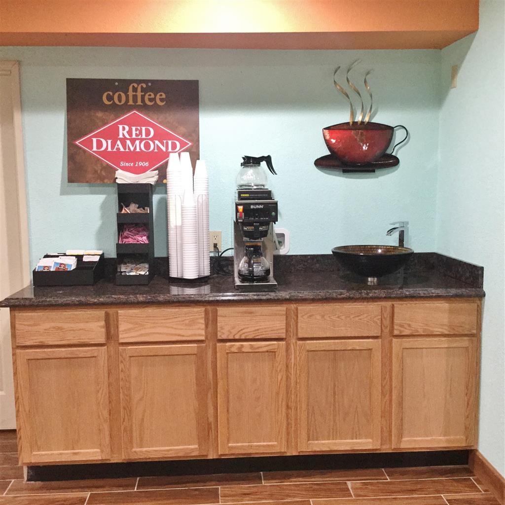 Super 8 By Wyndham Lake Of The Ozarks Eldon Tiện nghi bức ảnh
